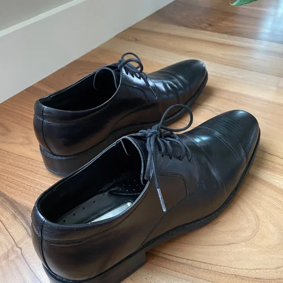 Lace Up Dress Shoes - Picture 3 of 8